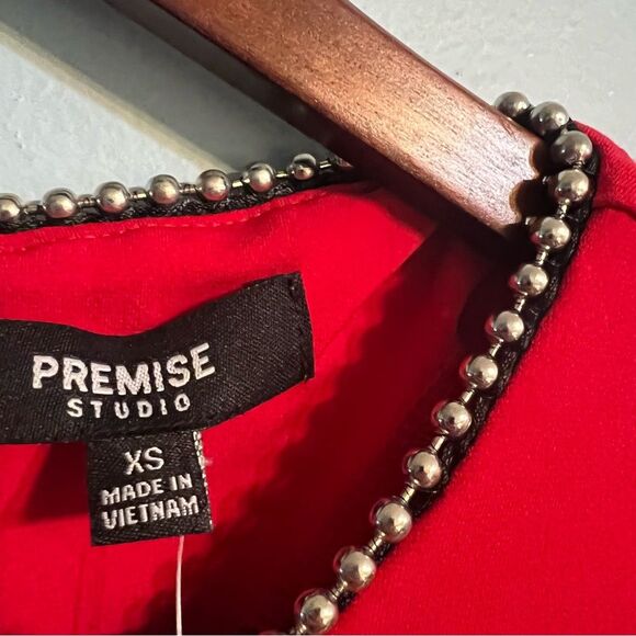 Red Christmas top by PREMISE STUDiO Women’z Sz XS NWT🏷 beaded neckline - Picture 4 of 11